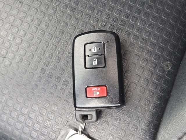 Used 2019 Toyota Tacoma TRD Sport AWD/4WD image 39