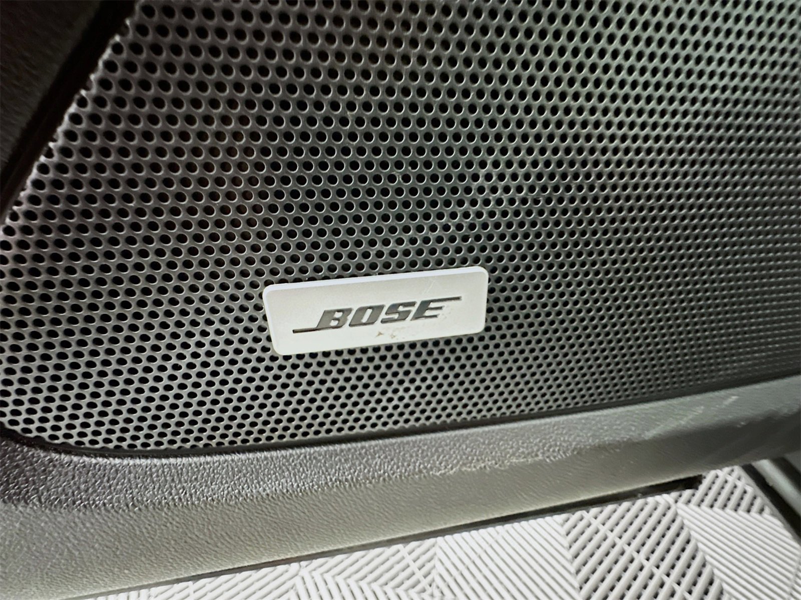 Used 2022 Chevrolet Equinox RS w/ RS Leather Package image 12