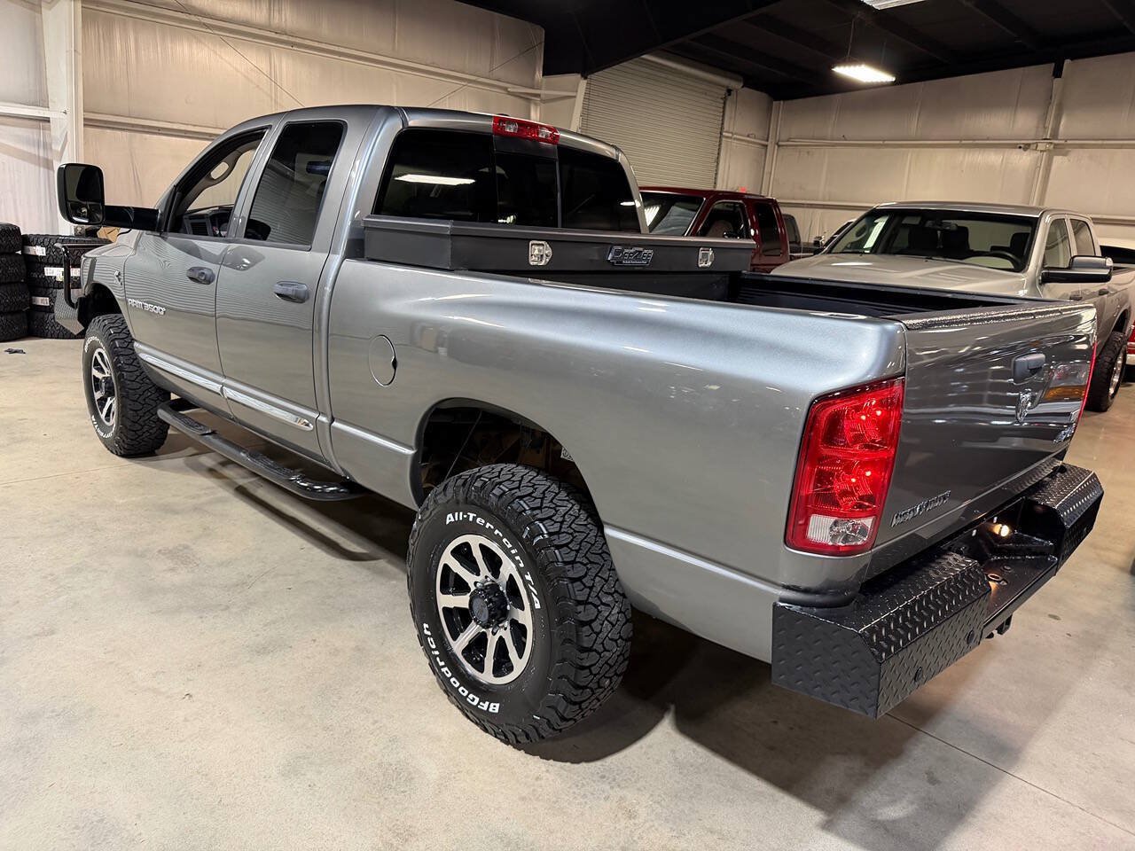 Used 2006 Dodge Ram 3500 Truck Laramie AWD/4WD image 2
