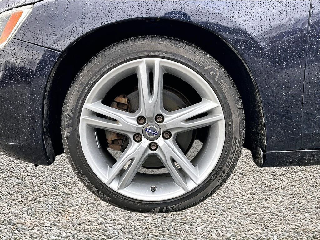 Used 2016 Volvo V60 T5 Premier w/ Climate Package image 9