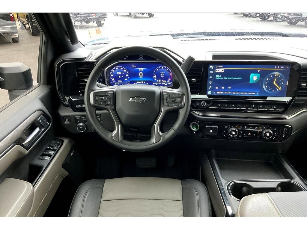 Used 2024 Chevrolet Silverado 2500 ZR2 w/ Technology Package AWD/4WD image 5