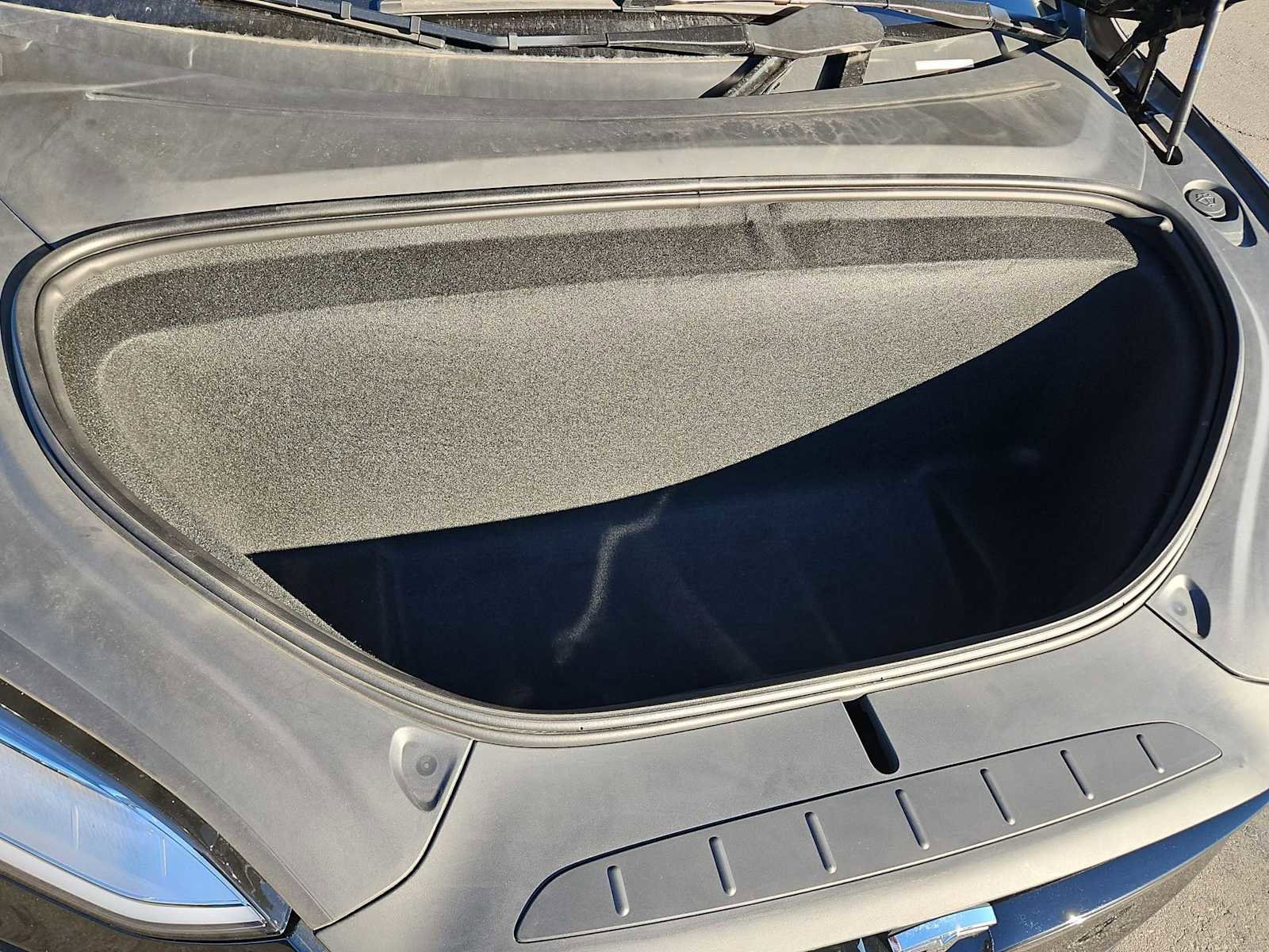 Used 2022 Tesla Model X Plaid image 14