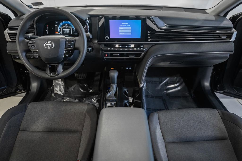 Used 2025 Toyota Camry LE image 17