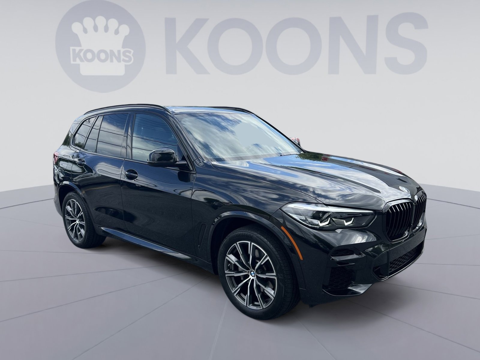 Used 2023 BMW X5 xDrive40i w/ M Sport Package AWD/4WD image 10