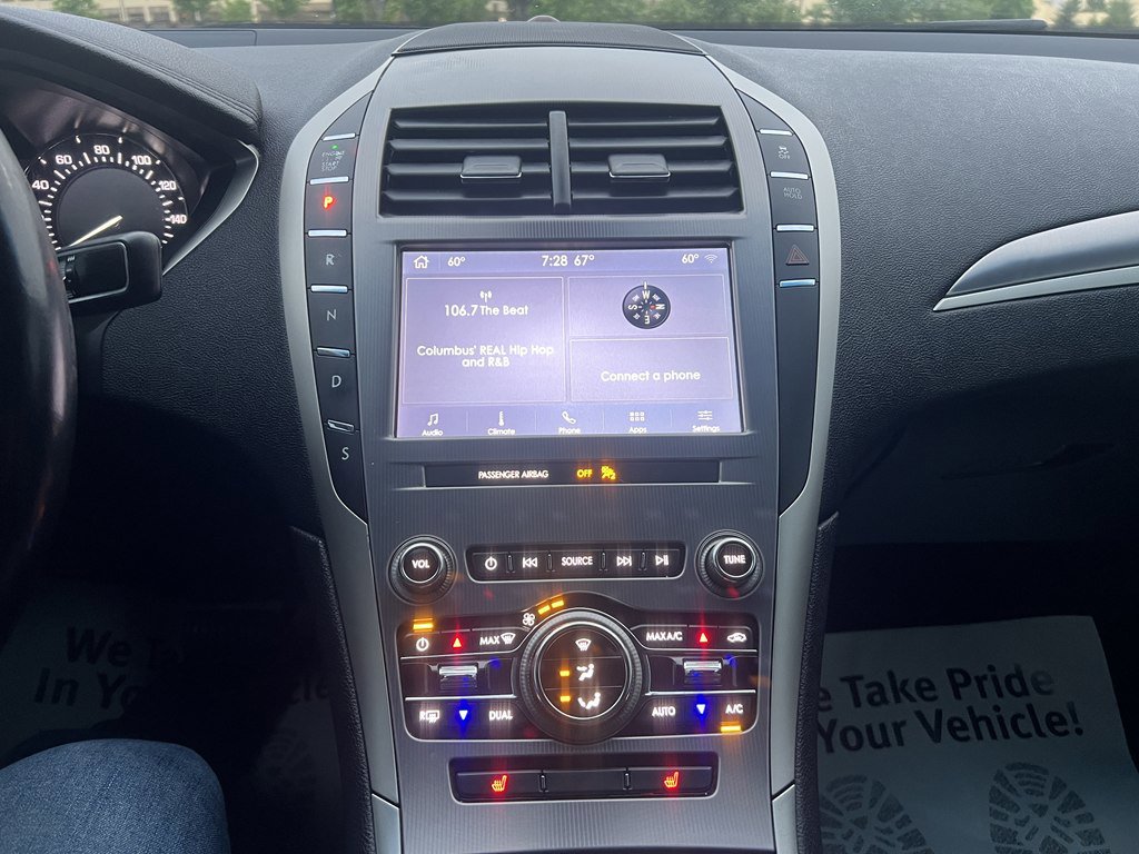 Used 2020 Lincoln MKZ FWD image 20