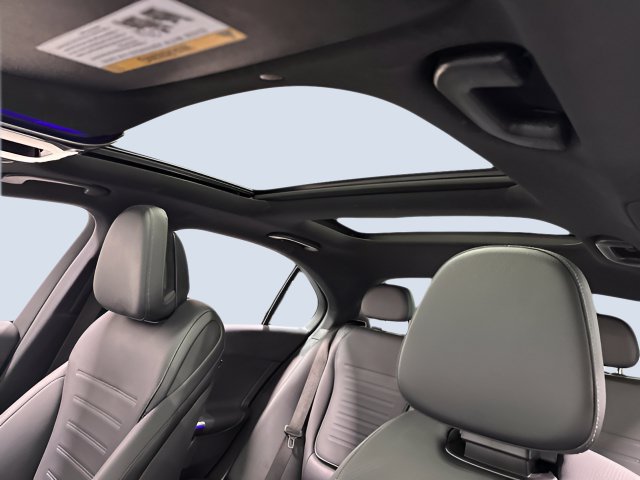Used 2022 Mercedes-Benz C 300 4MATIC Sedan image 29