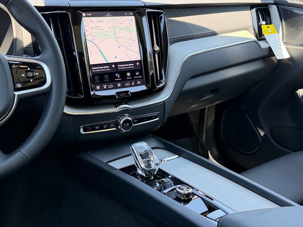 Certified 2025 Volvo XC60 T8 Ultra w/ Climate Package AWD/4WD image 14
