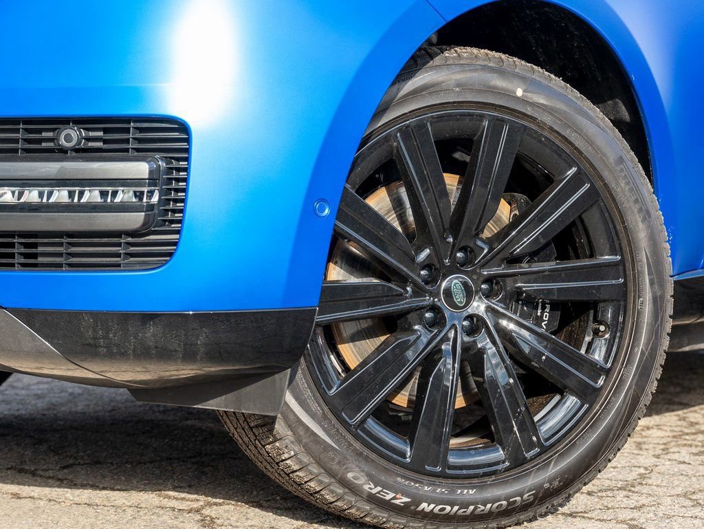 New 2025 Land Rover Range Rover Autobiography image 7