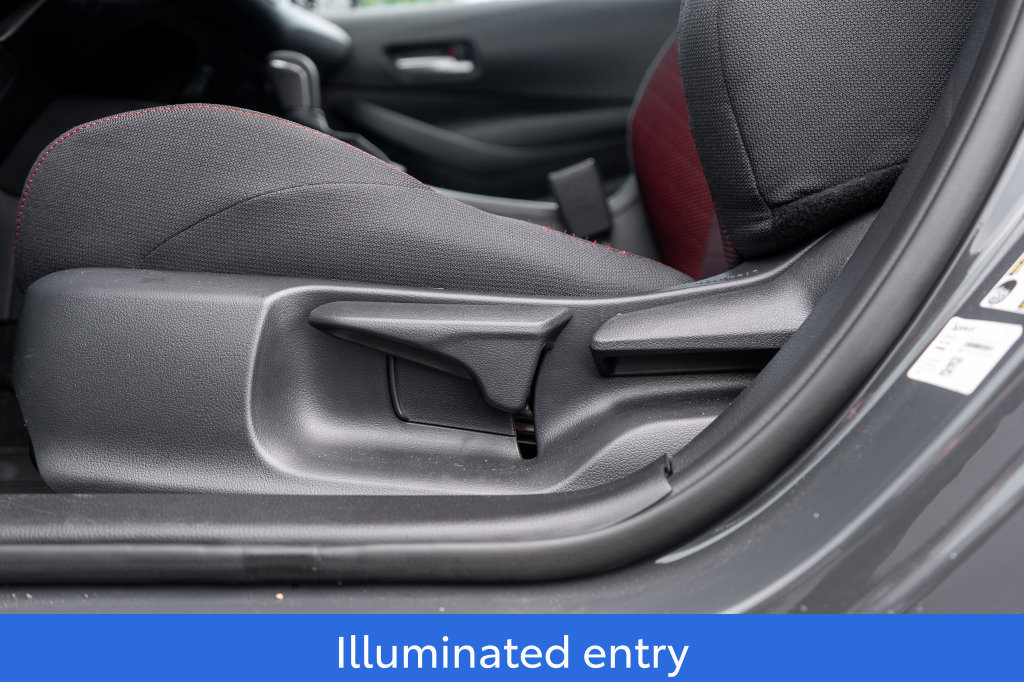 Certified 2026 Toyota Corolla SE w/ SE Package FWD image 18