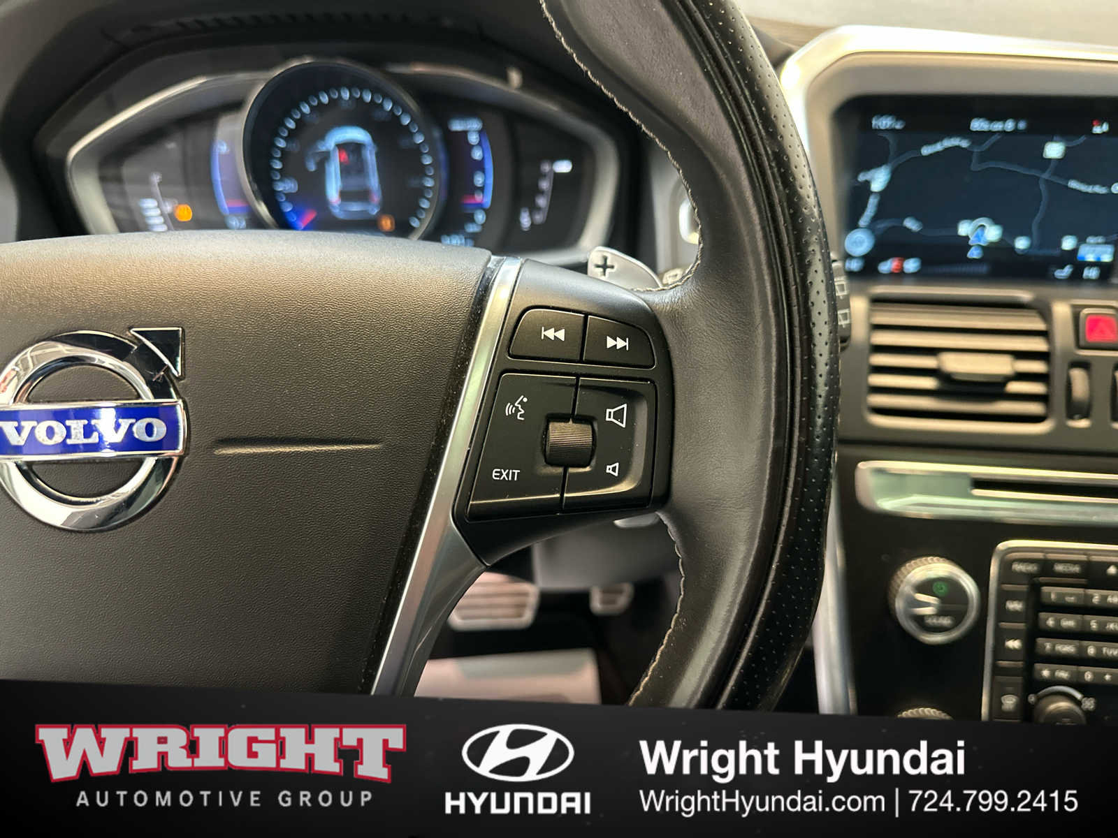 Used 2015 Volvo XC60 T6 R-Design w/ Proximity Package image 20