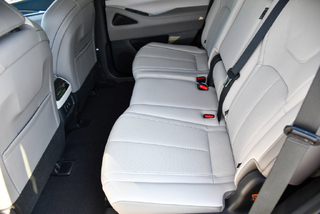 Certified 2026 INFINITI QX60 Pure w/ Cargo Package FWD image 19