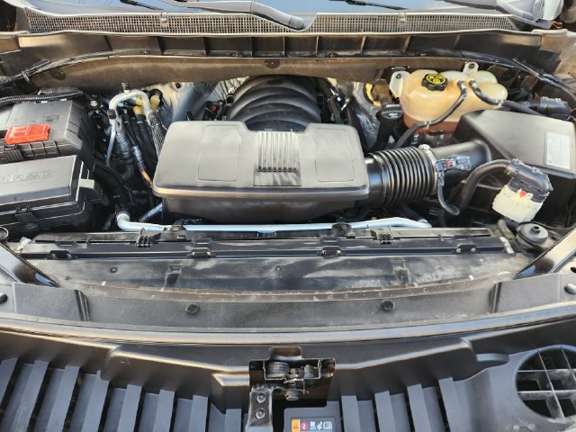 Used 2021 Chevrolet Suburban LT RWD image 32