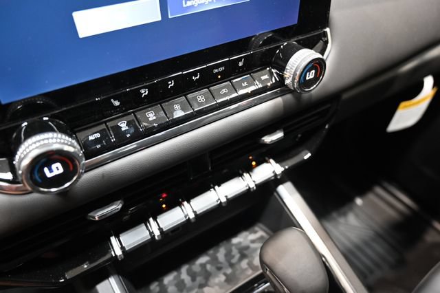 New 2026 GMC Canyon Elevation w/ Convenience Package AWD/4WD image 19