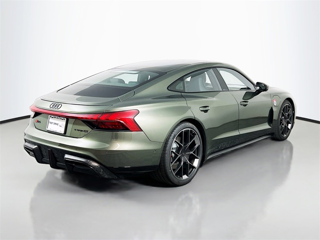 New 2026 Audi RS e-tron GT performance image 7