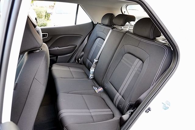 New 2026 Hyundai Venue SEL FWD image 20