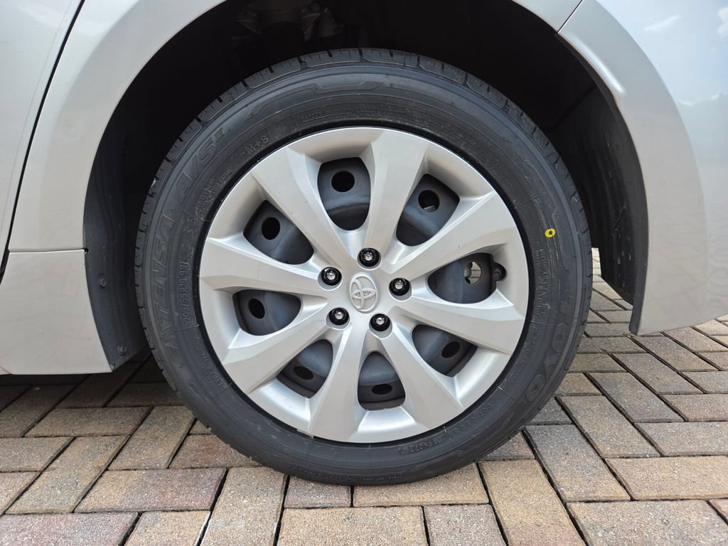 Certified 2025 Toyota Corolla LE FWD image 19