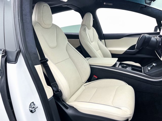 Used 2022 Tesla Model X Plaid image 36
