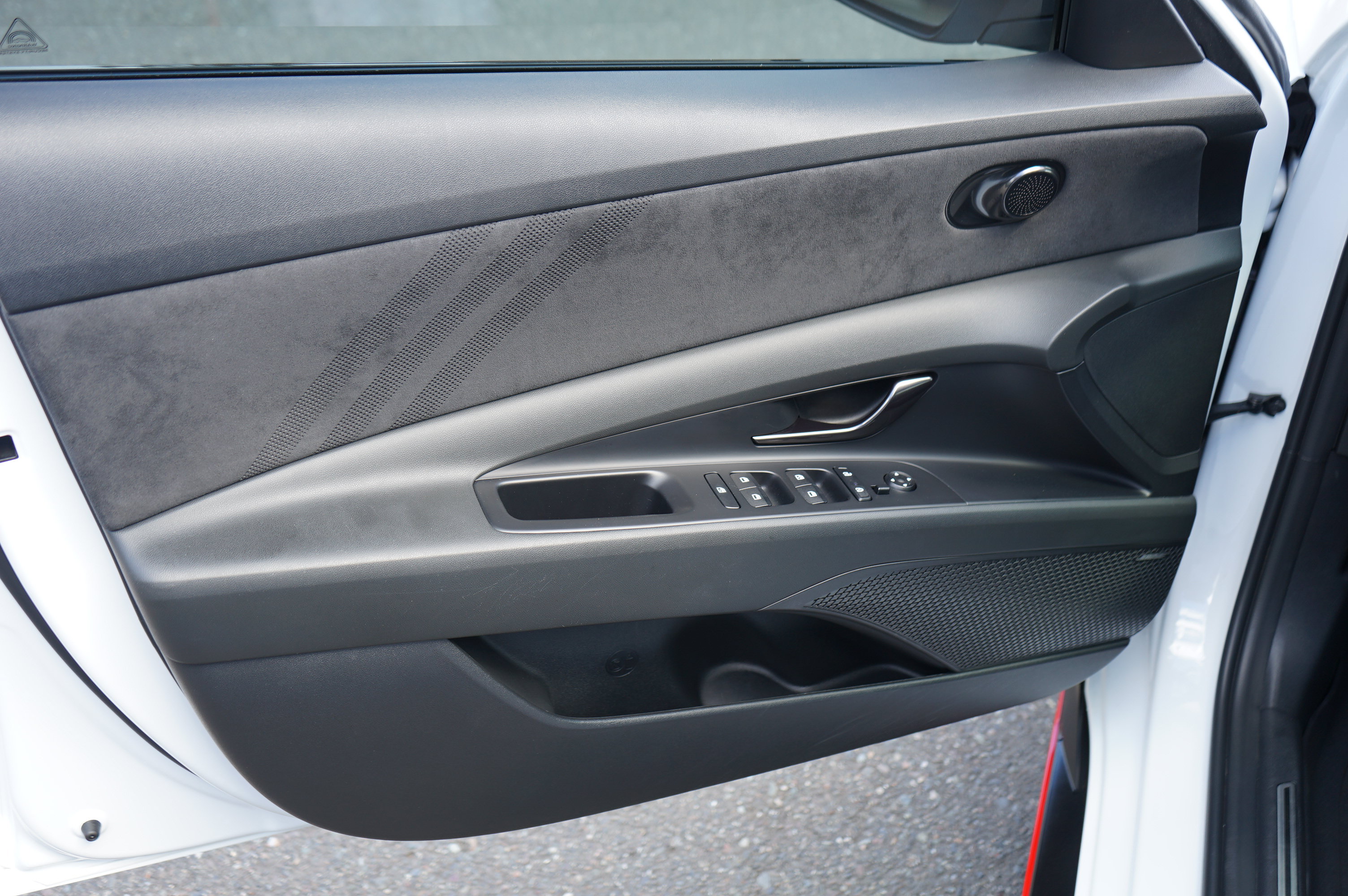 Used 2023 Hyundai Elantra N FWD image 13