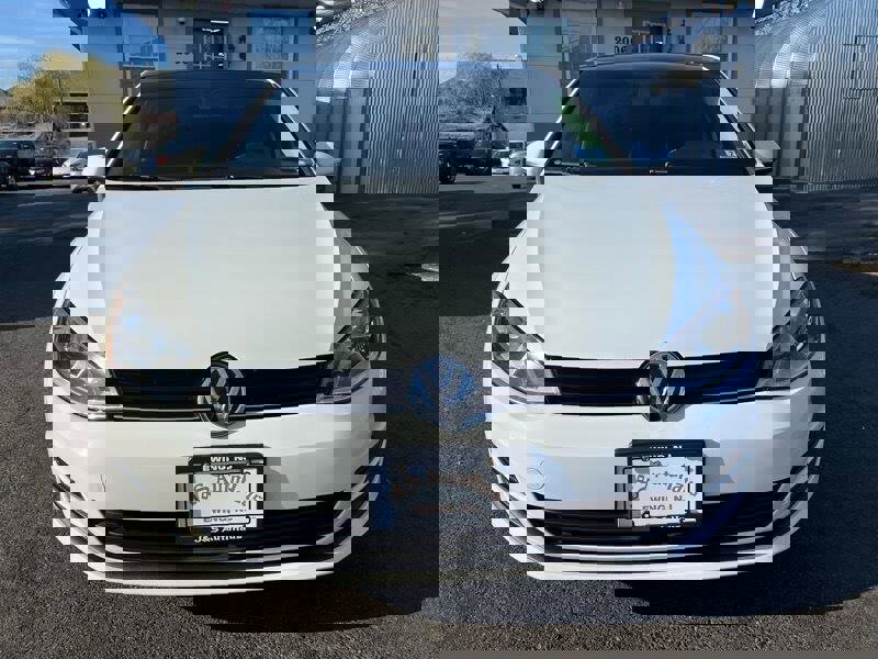 Used 2017 Volkswagen Golf Wolfsburg Edition image 2