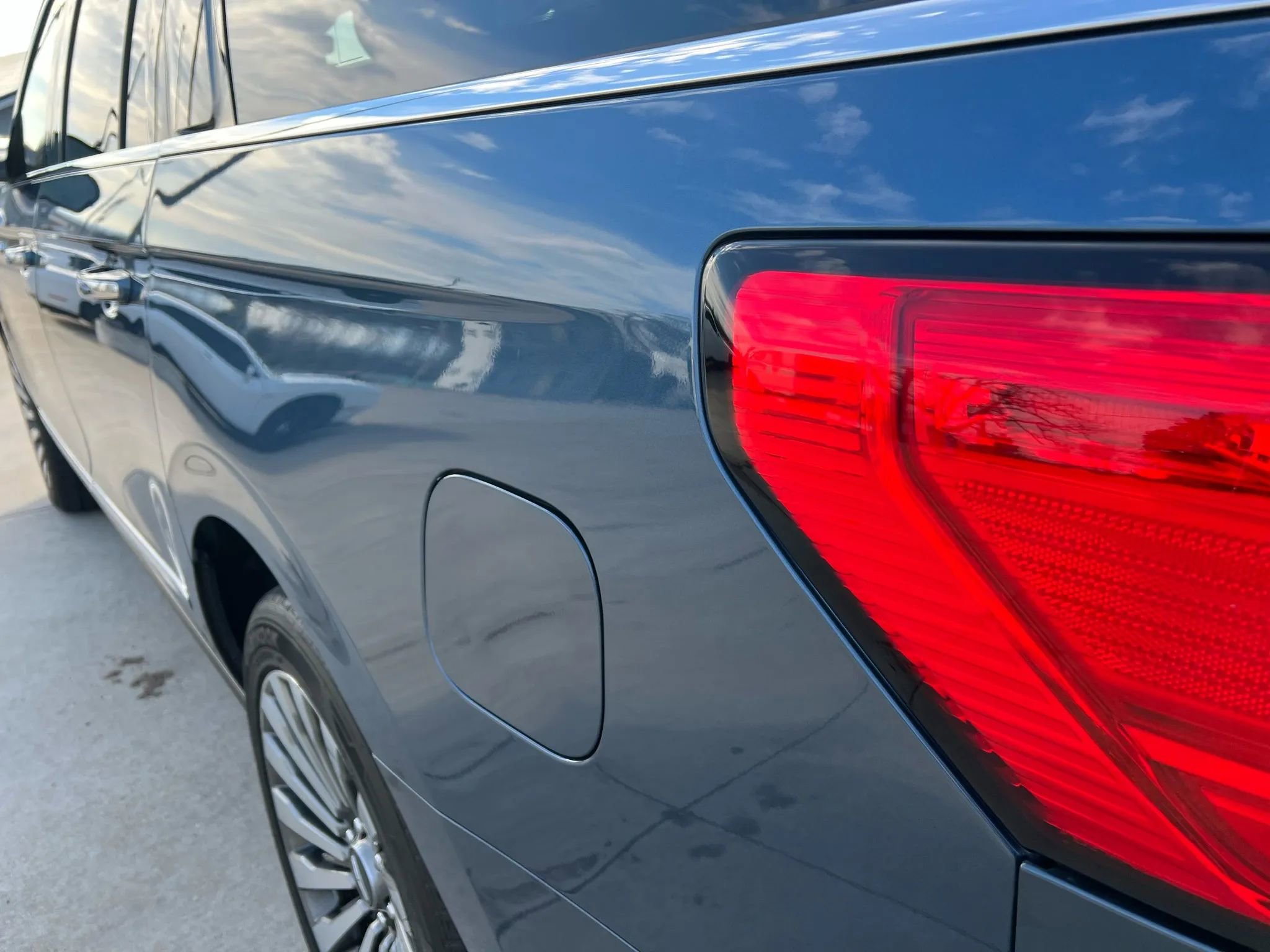 Used 2019 Lincoln Navigator L Reserve w/ Cargo Package image 70