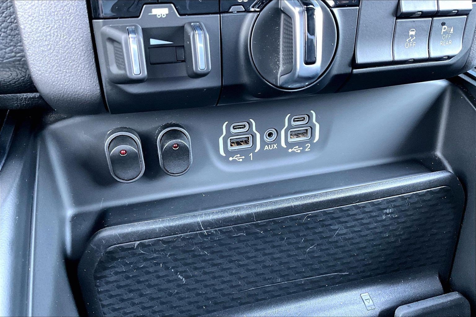 Used 2021 RAM 1500 Laramie w/ Sport Appearance Package AWD/4WD image 27