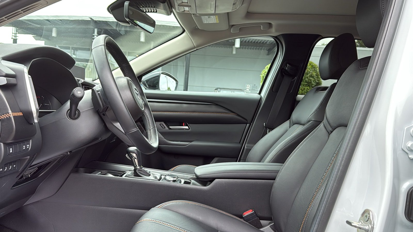 Certified 2025 MAZDA CX-50 AWD 2.5 Turbo w/ Accent Package image 10