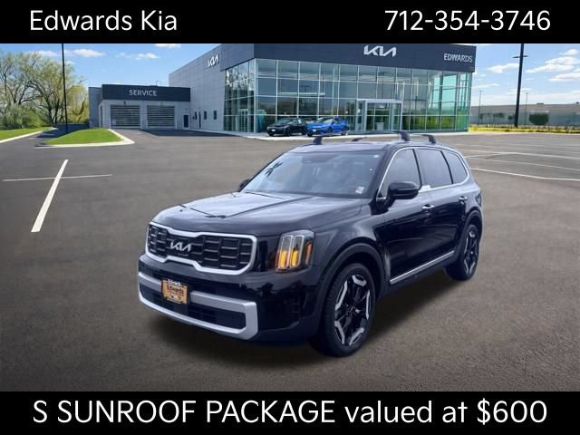 Used 2024 Kia Telluride S w/ S Sunroof Package