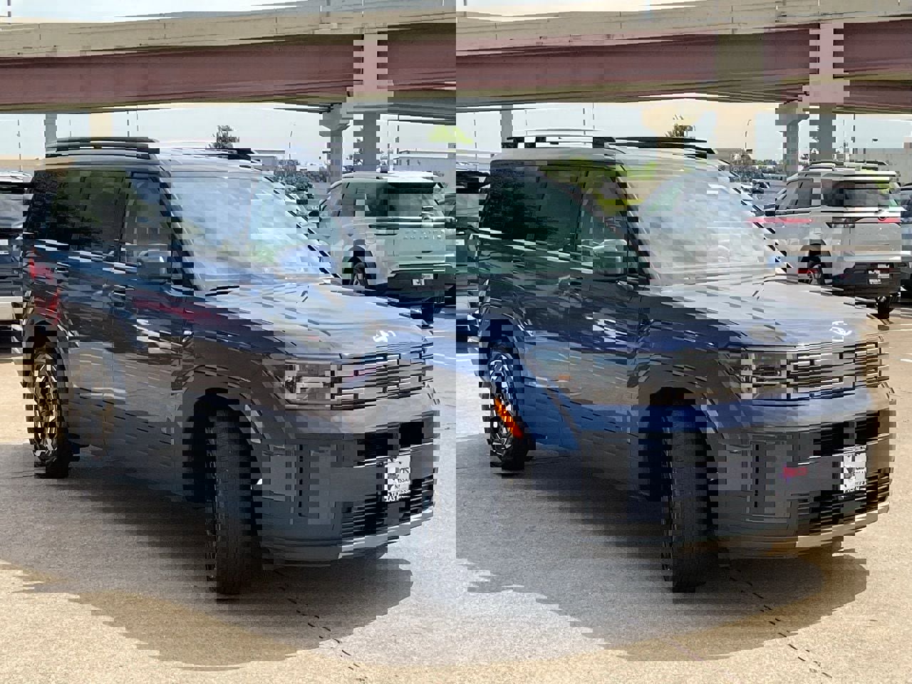 Used 2025 Hyundai Santa Fe SEL image 4