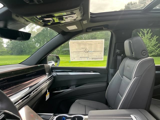 New 2026 Cadillac Escalade Sport w/ Touring Package AWD/4WD image 19