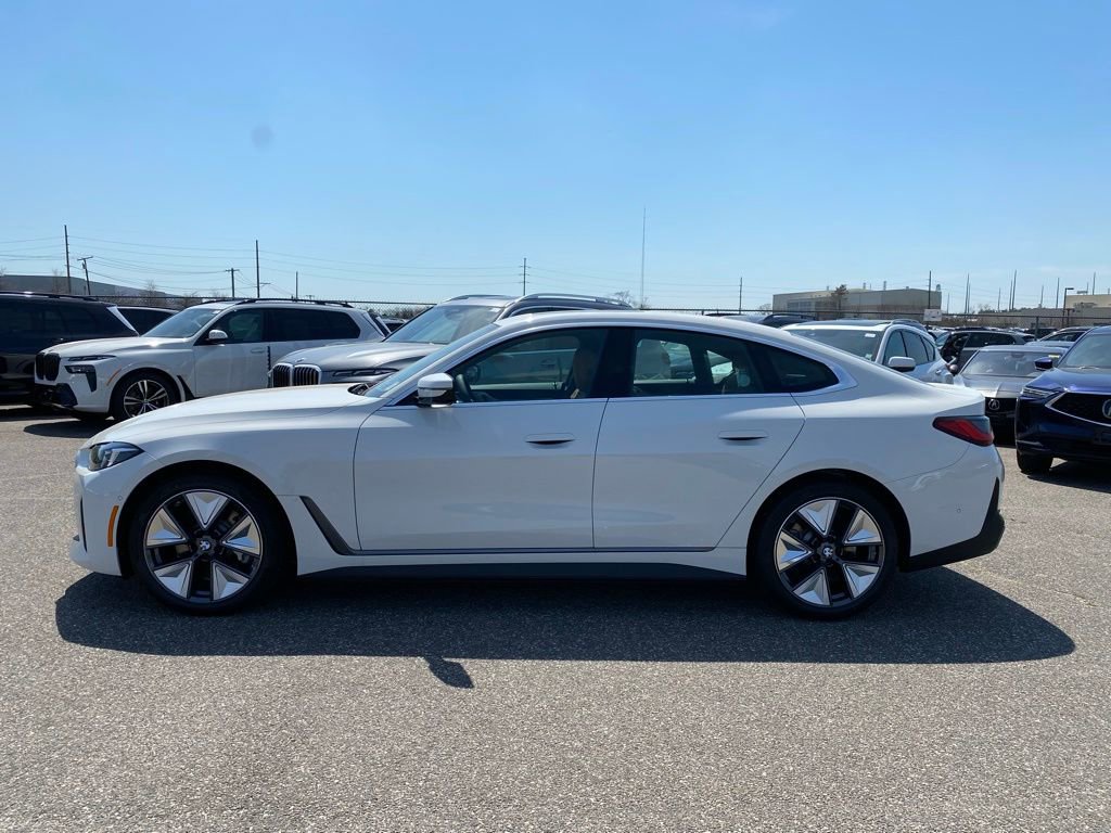 New 2026 BMW i4 xDrive40i AWD/4WD image 4