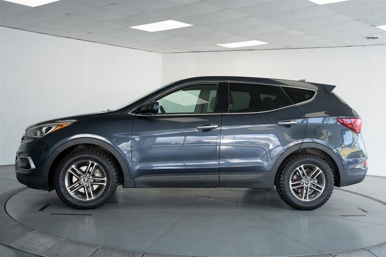 Used 2017 Hyundai Santa Fe Sport image 4