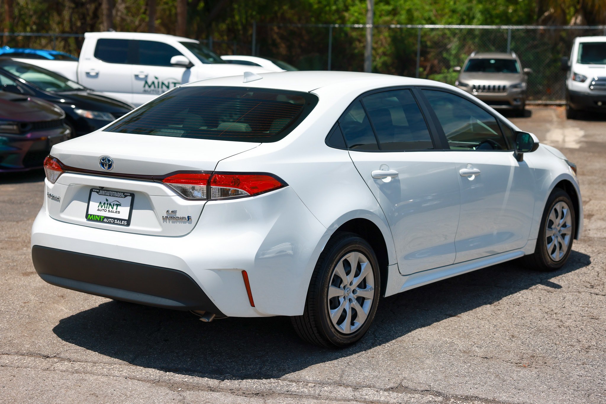 Used 2024 Toyota Corolla LE FWD image 15