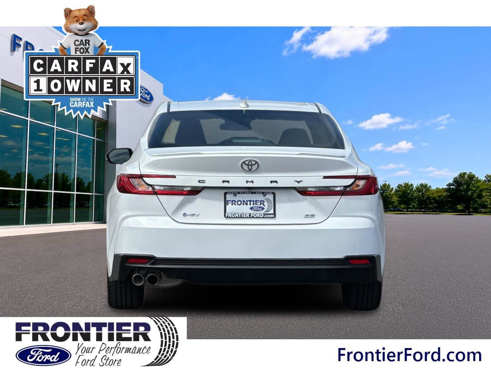 Used 2025 Toyota Camry SE FWD image 6