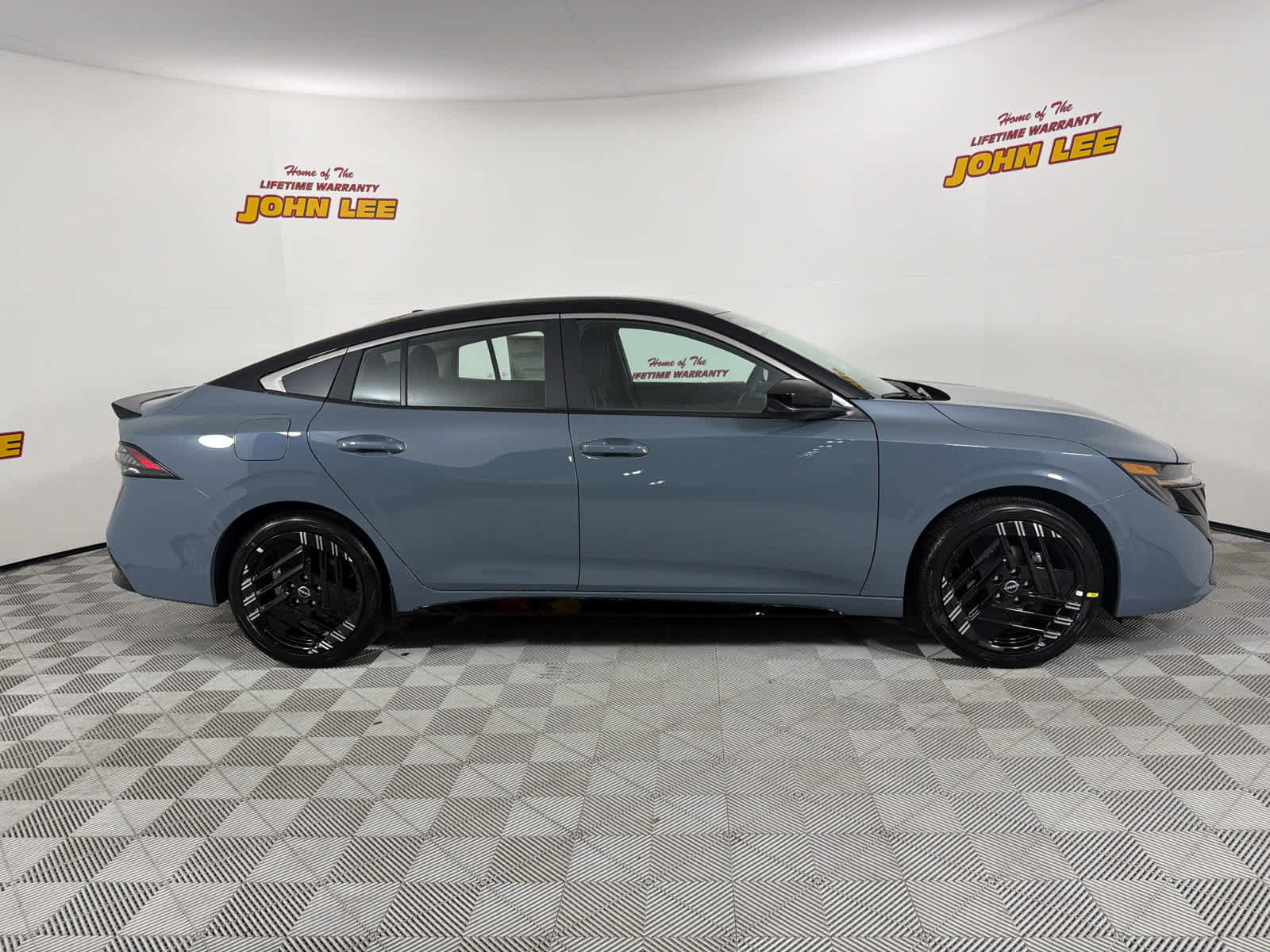 New 2026 Nissan Sentra SR w/ Floor Mat Package image 8