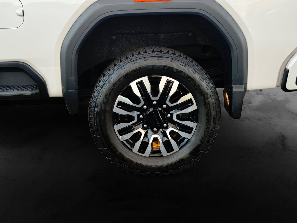 Used 2025 GMC Sierra 2500 Denali Ultimate AWD/4WD image 12