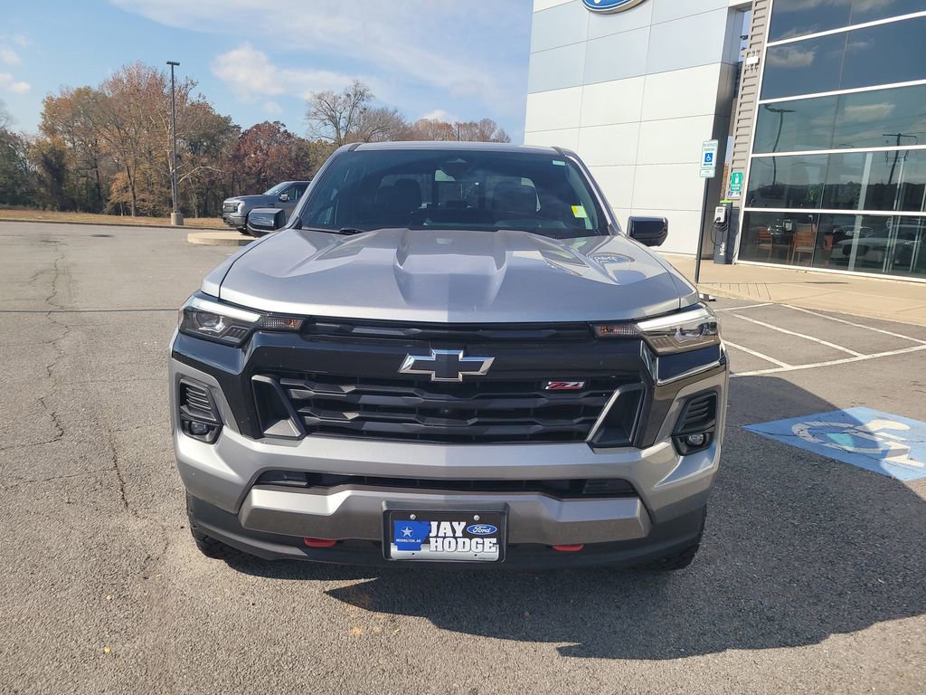 Used 2023 Chevrolet Colorado Z71 w/ Z71 Convenience Package 2 image 8