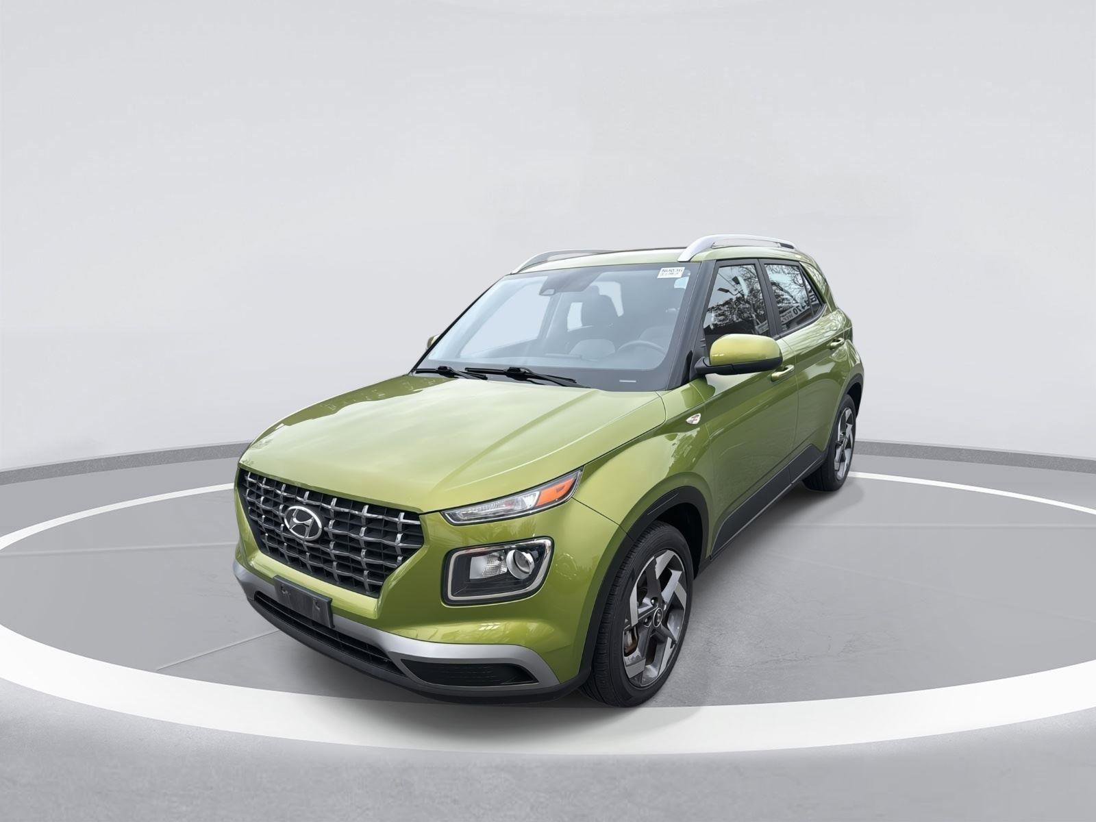 Used 2023 Hyundai Venue SEL w/ Cargo Package image 5