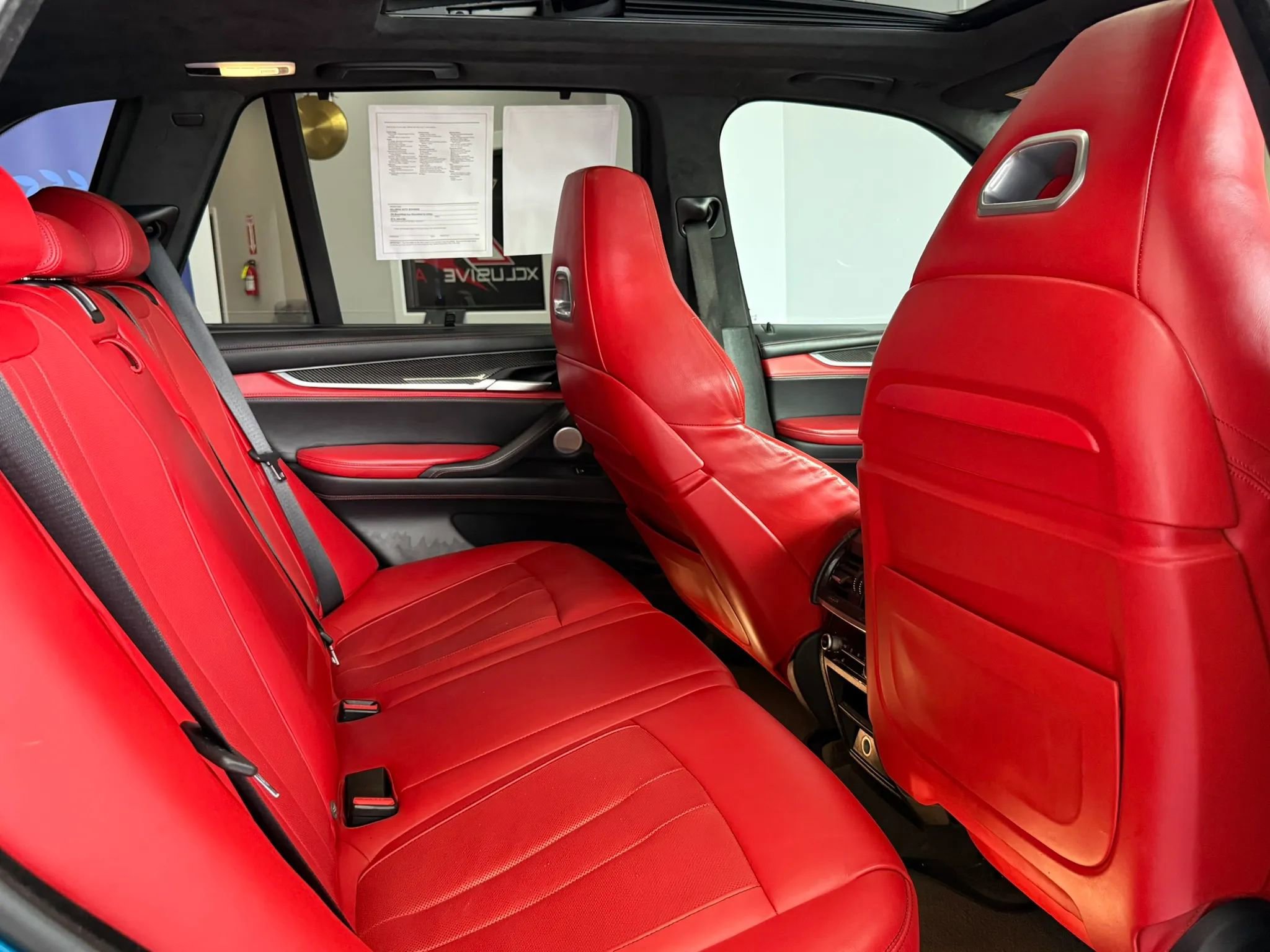 Used 2017 BMW X5 M image 22