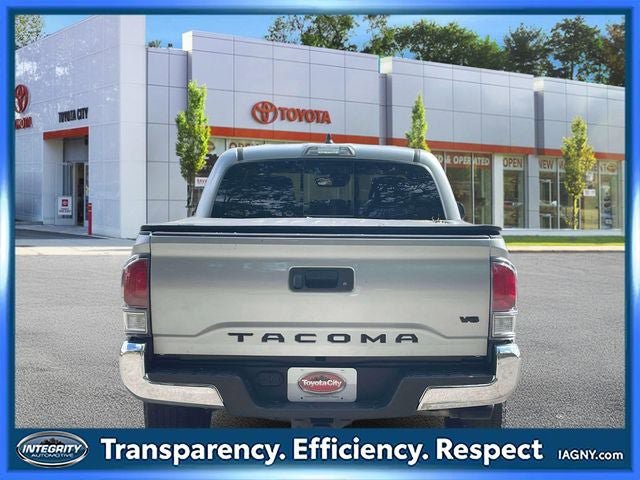 Used 2023 Toyota Tacoma TRD Off-Road w/ Black Out Package (TMS) AWD/4WD image 7