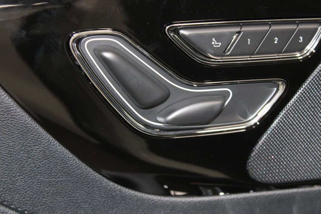 New 2026 Lincoln Aviator AWD image 21