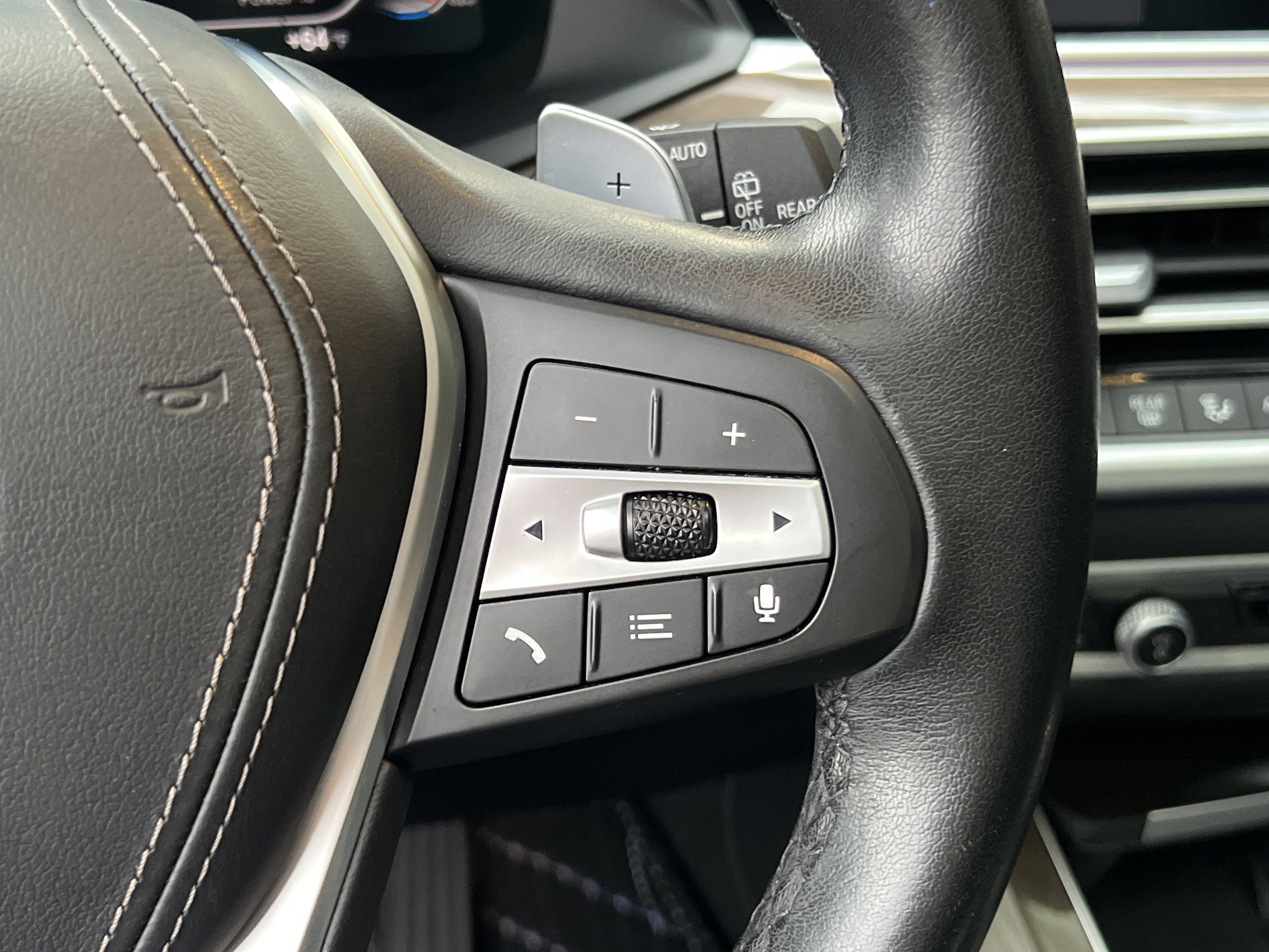 Used 2021 BMW X5 sDrive40i w/ Convenience Package image 28