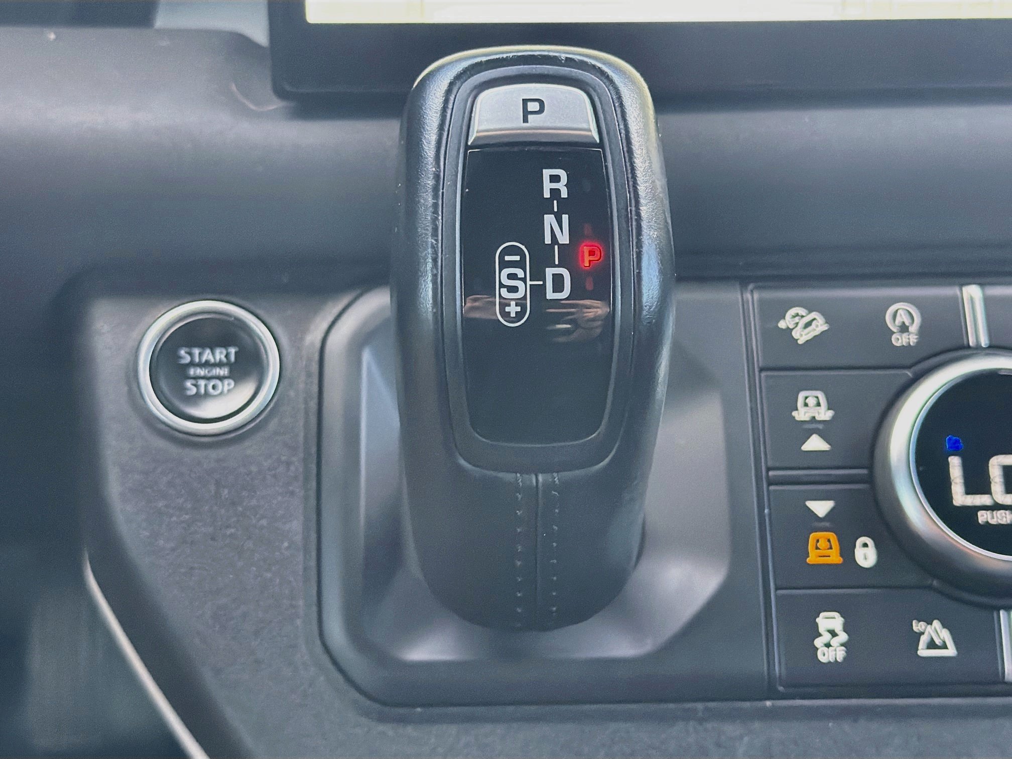 Used 2022 Land Rover Defender 110 S AWD/4WD image 29