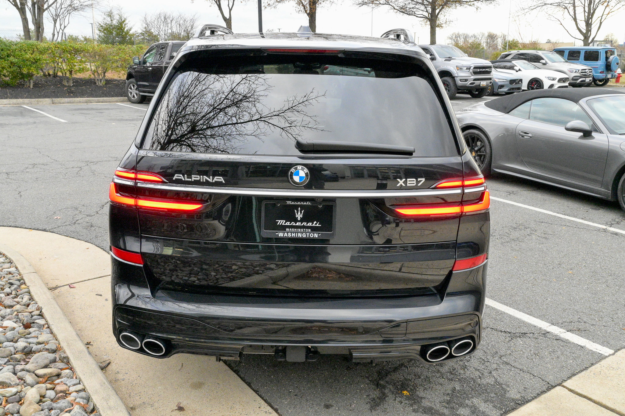 Used 2025 BMW ALPINA XB7 image 6