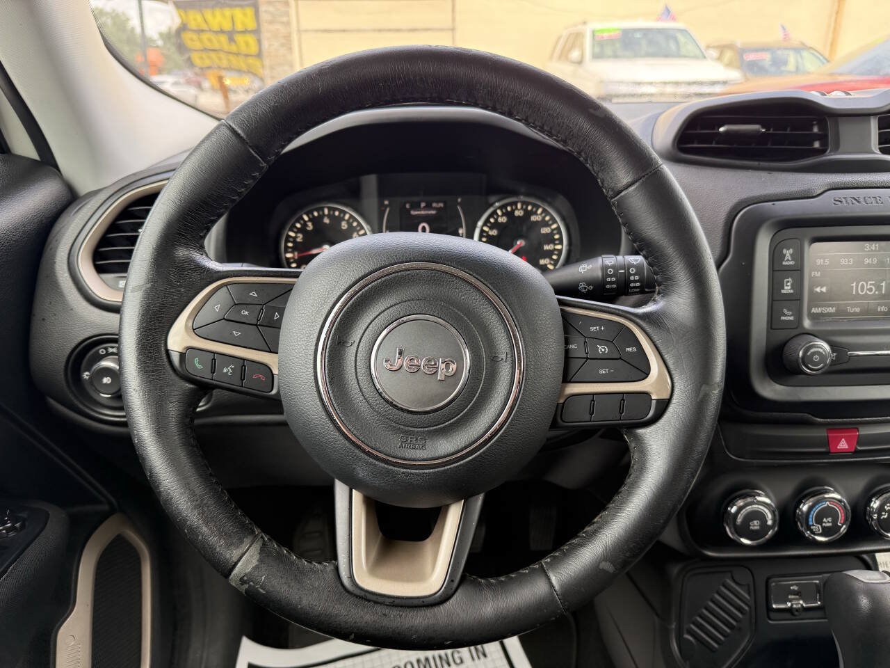 Used 2016 Jeep Renegade Latitude FWD image 15