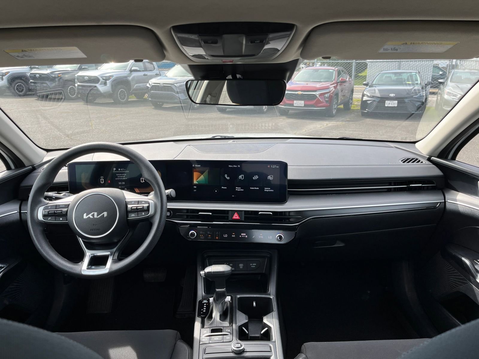 Used 2025 Kia K5 LXS image 33