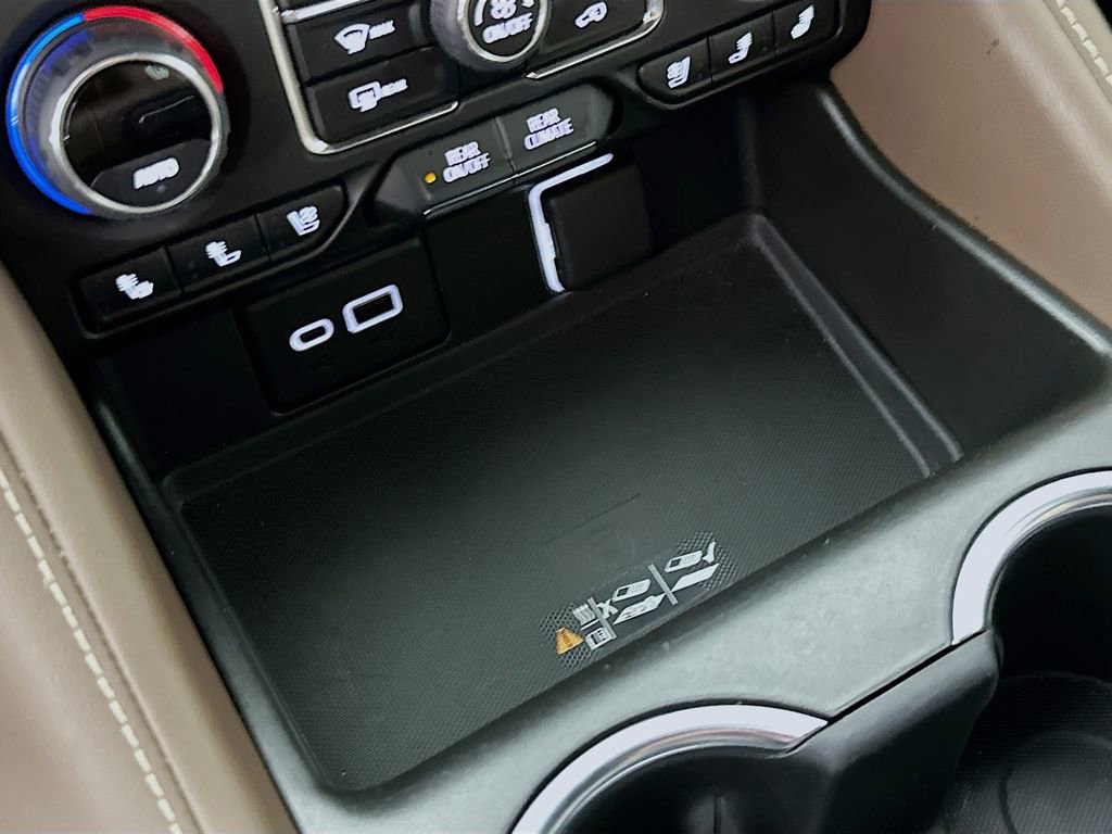 Used 2022 Chevrolet Suburban High Country image 33