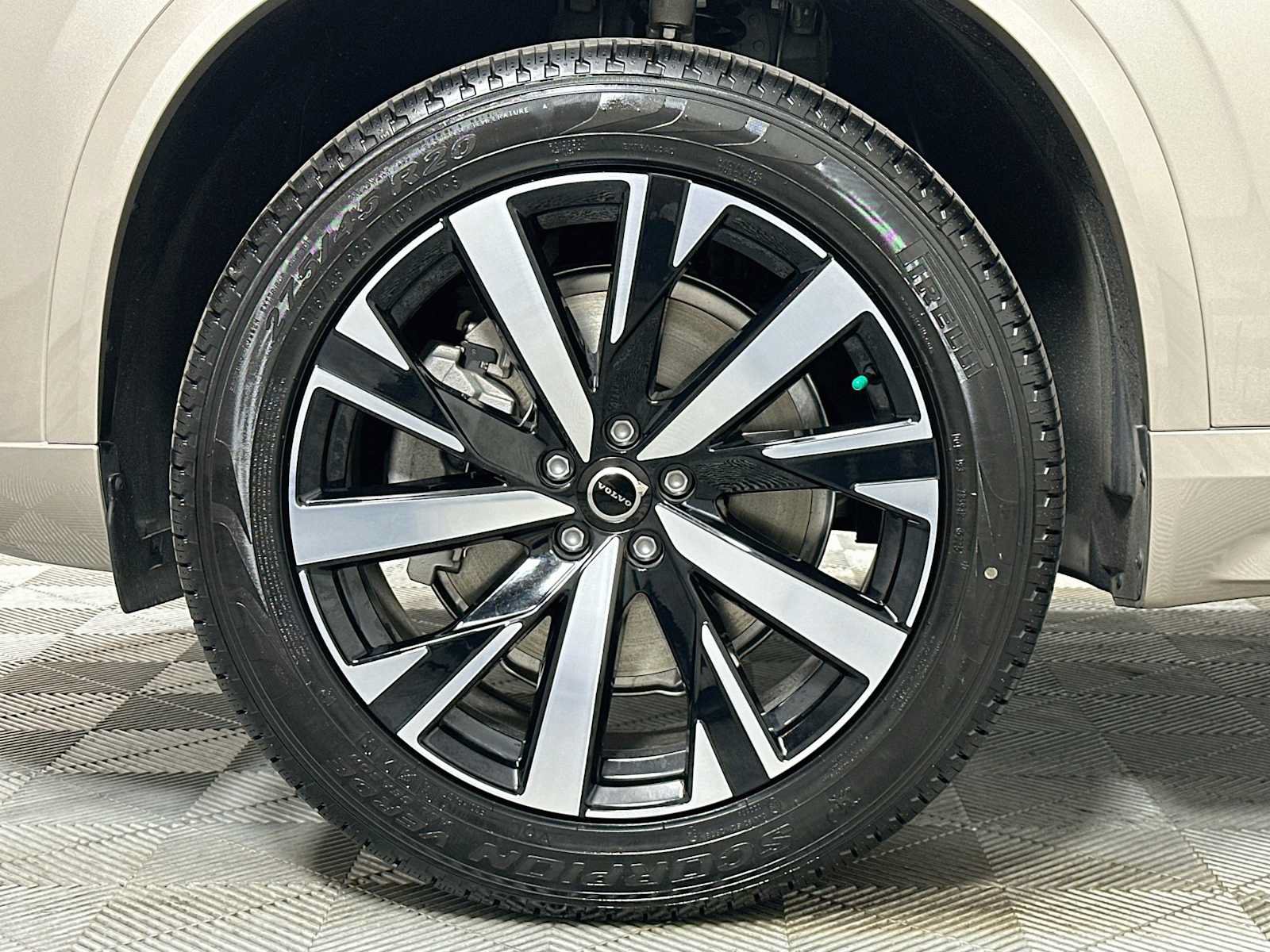 New 2026 Volvo XC90 B5 Core AWD/4WD image 30