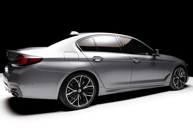Used 2023 BMW M550i xDrive w/ Executive Package image 20