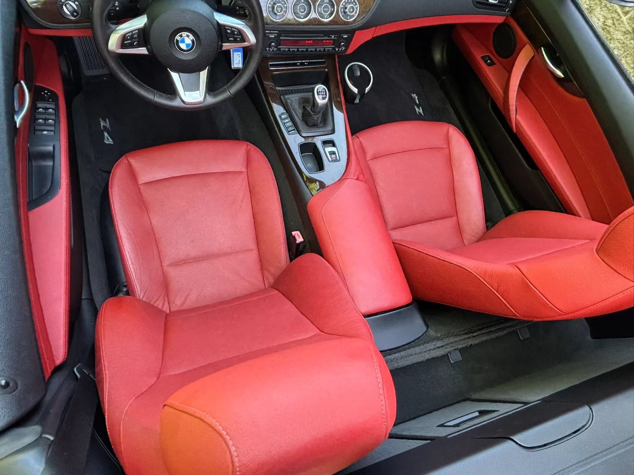 Used 2009 BMW Z4 sDrive30i RWD image 26