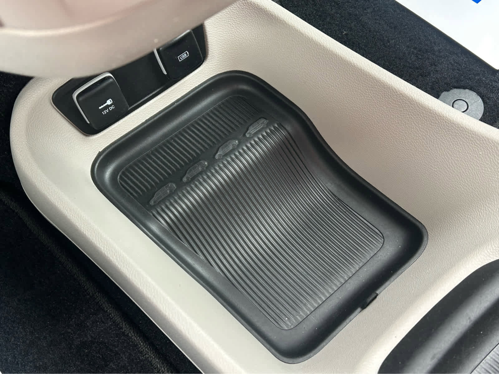 Used 2018 Chrysler Pacifica Touring-L w/ Advanced Safetytec Group FWD image 48